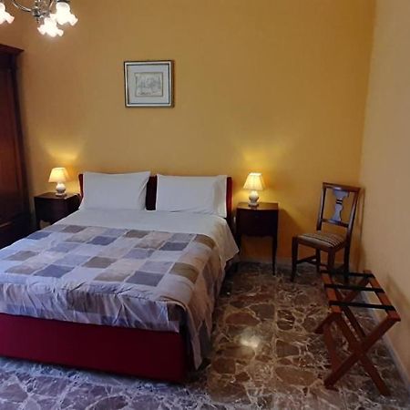 Bed and Breakfast La Riviera Милаццо Экстерьер фото