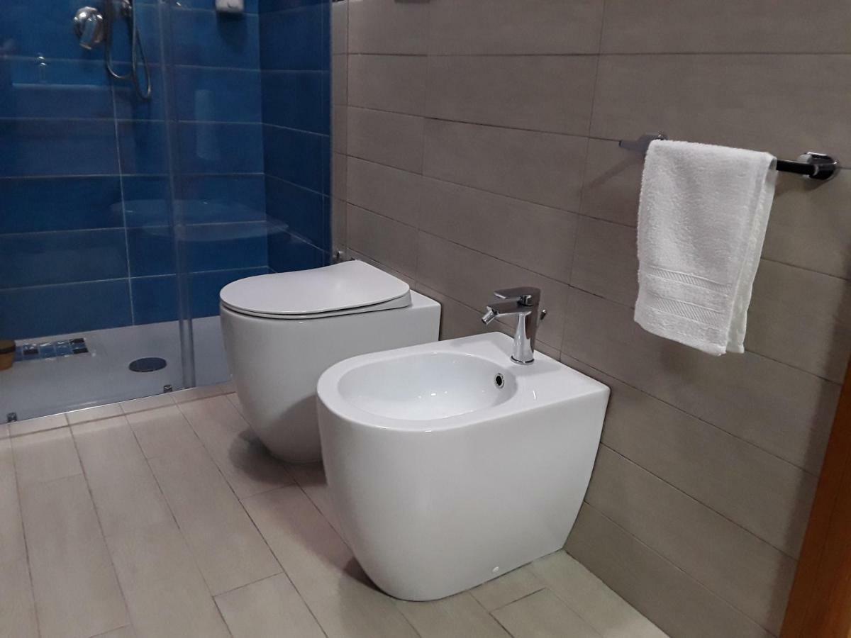 Bed and Breakfast La Riviera Милаццо Экстерьер фото